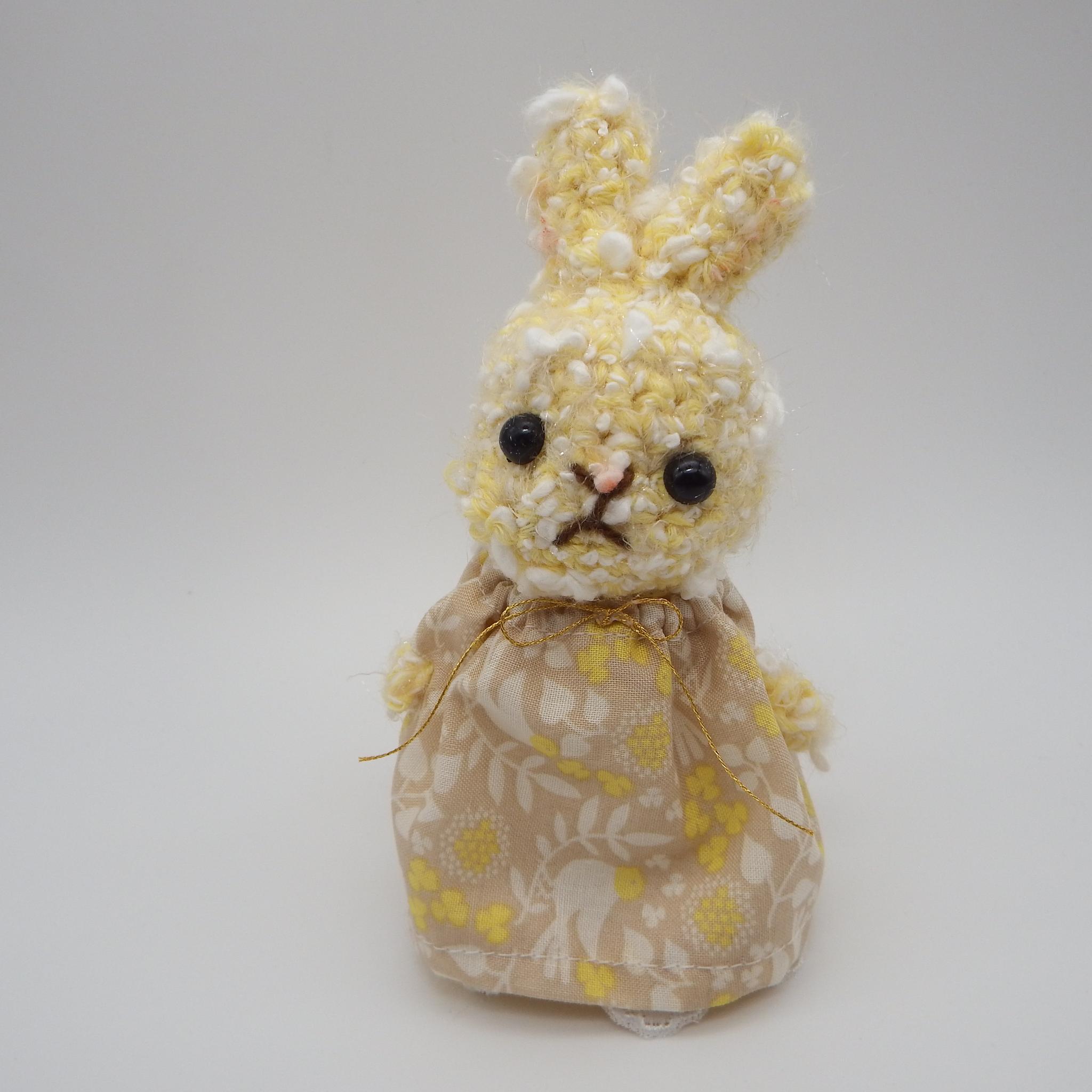 【あみぐるみ】黄色のドレスうさぎ【283】
