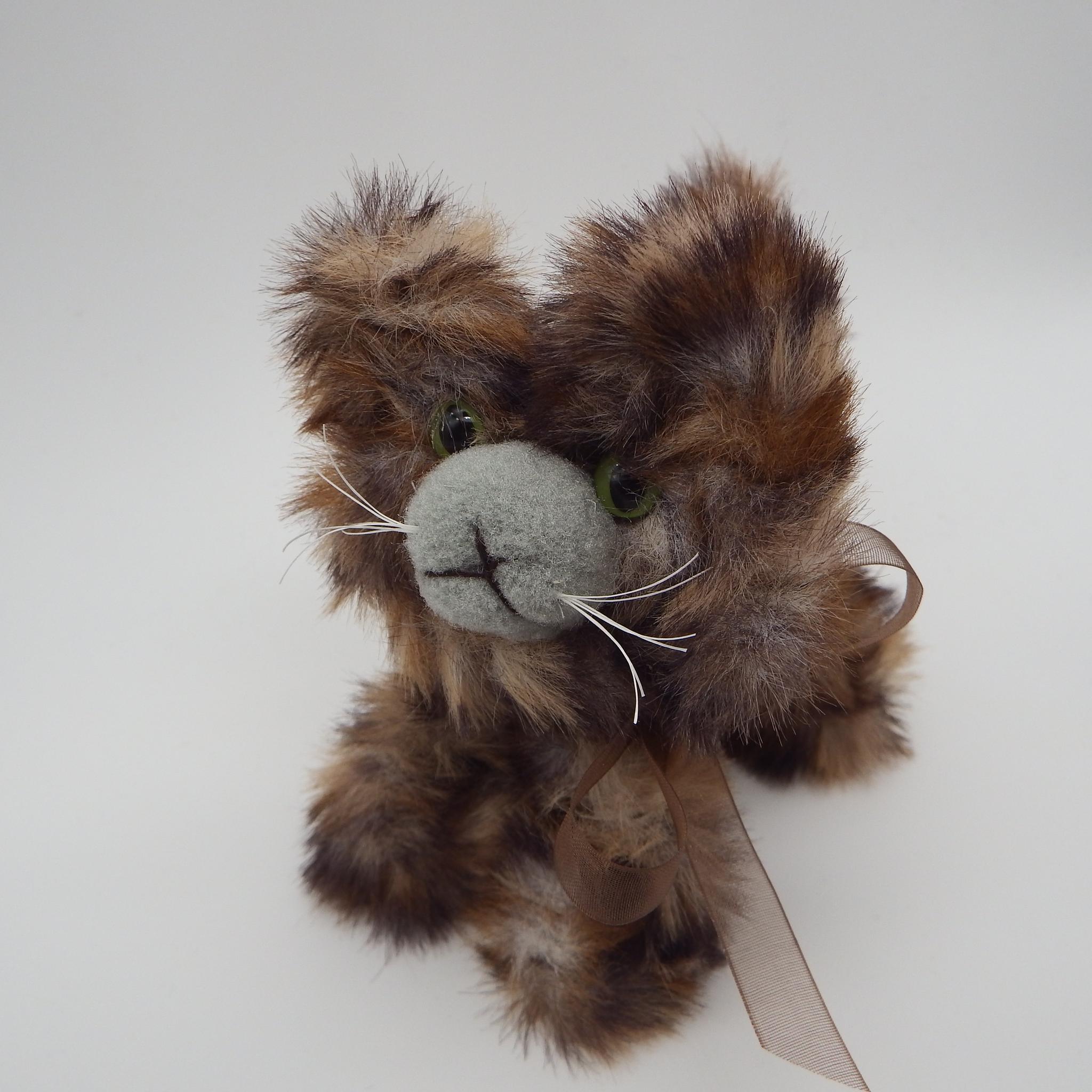 【モールドール】茶トラ猫たっちスタイル【304】