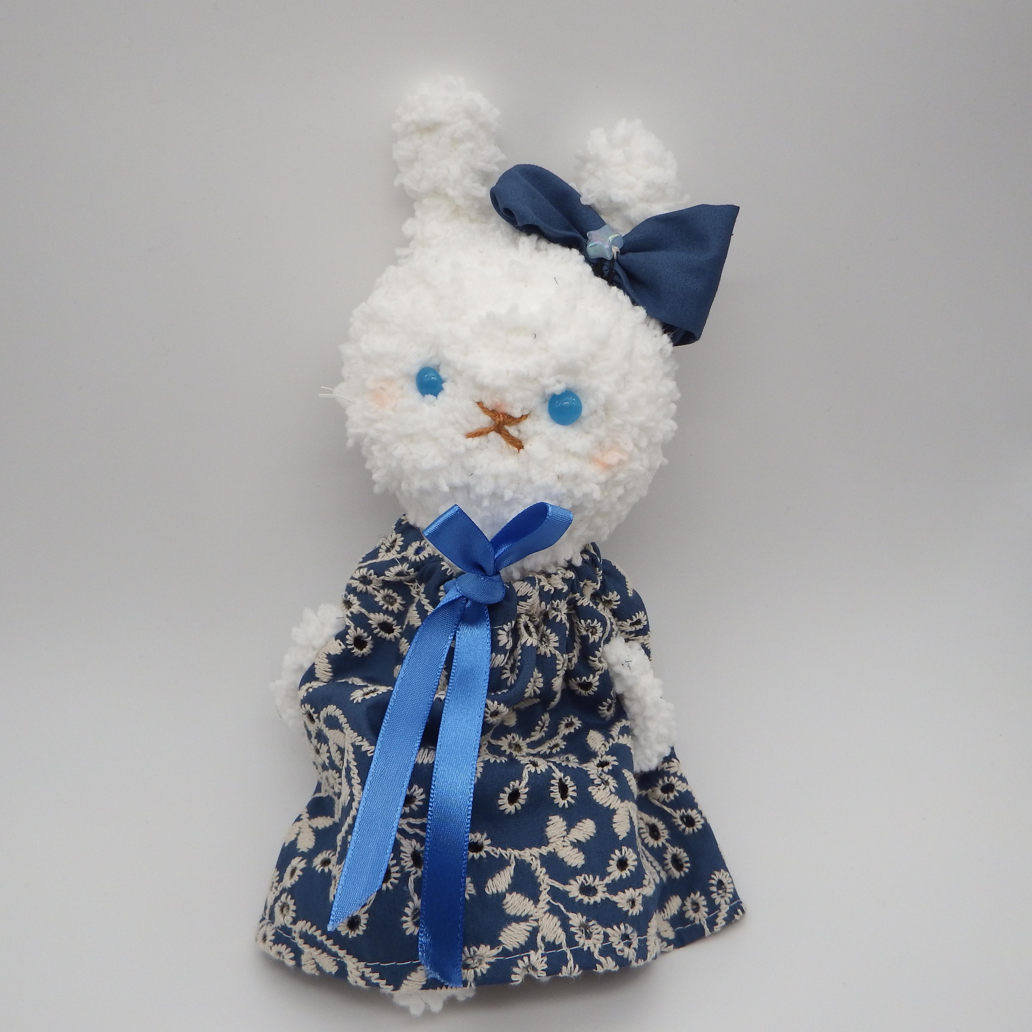 【あみぐるみ】晩夏のミミ　真っ白青ドレスうさぎ【295】