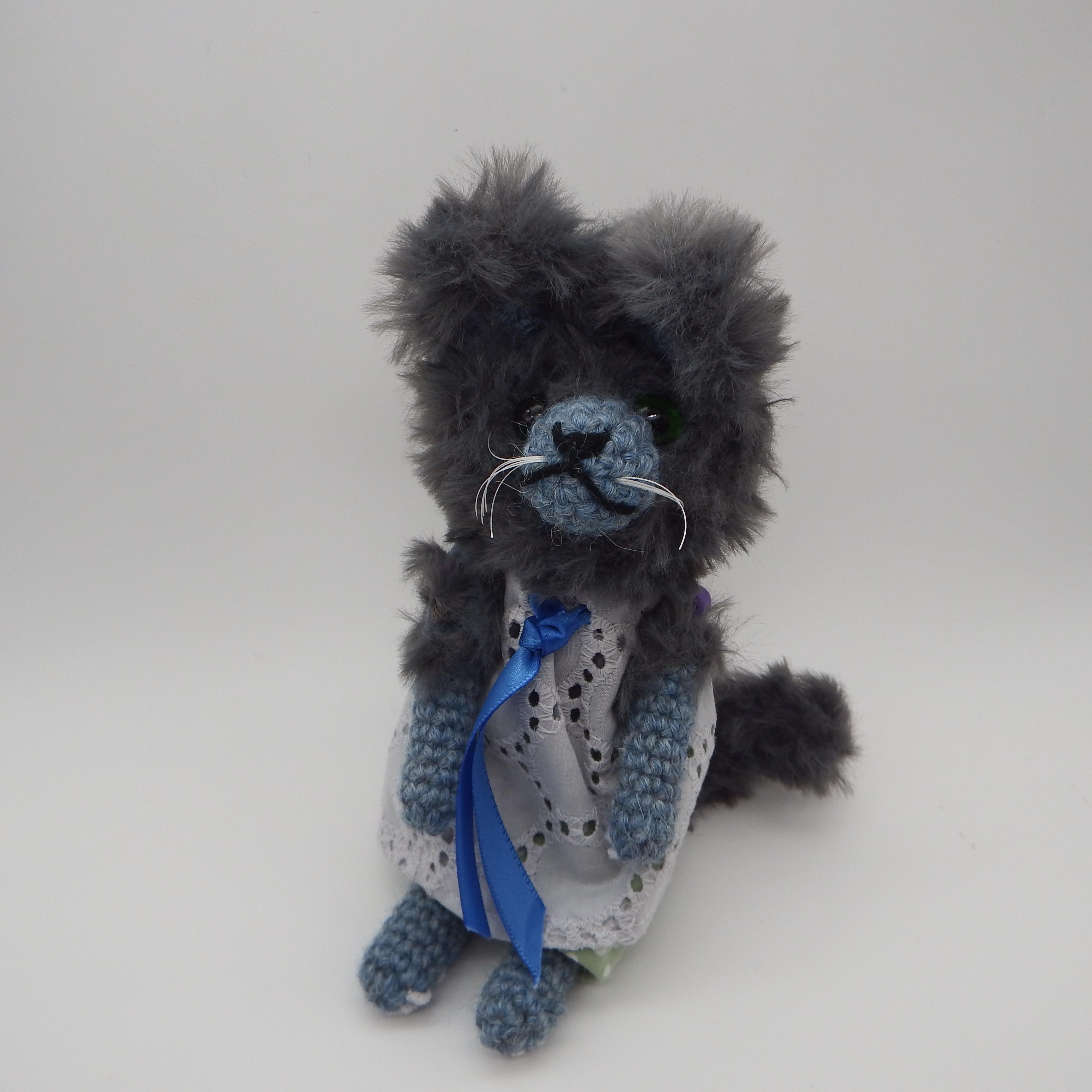 【あみぐるみ】ロシアンブルー猫　ナタリー　ドレス猫【309】